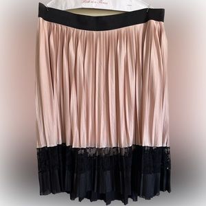 Women’s skirt